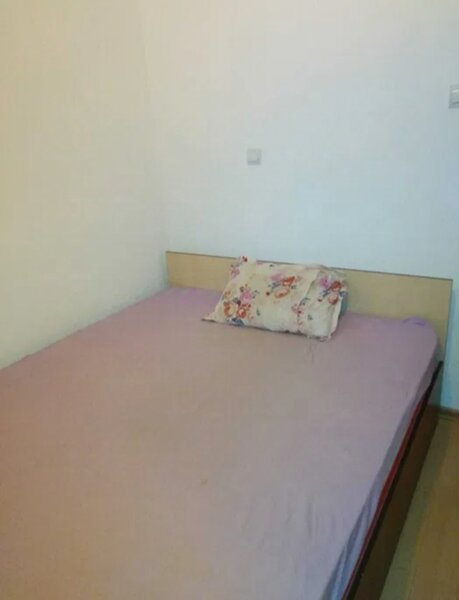 Iancului, sector 2, inchiriez o camera intr-un apartament cu proprietar